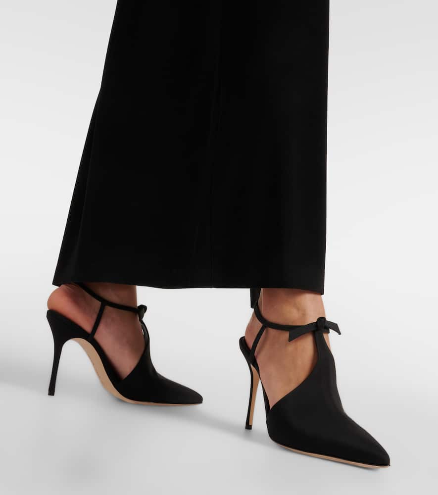 Manolo Blahnik Horna 105 bow-detail slingback pumps
