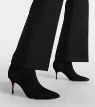 Manolo Blahnik Dildi Otto suede ankle boots