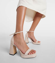 Souliers Martinez Margaux patent leather platform sandals
