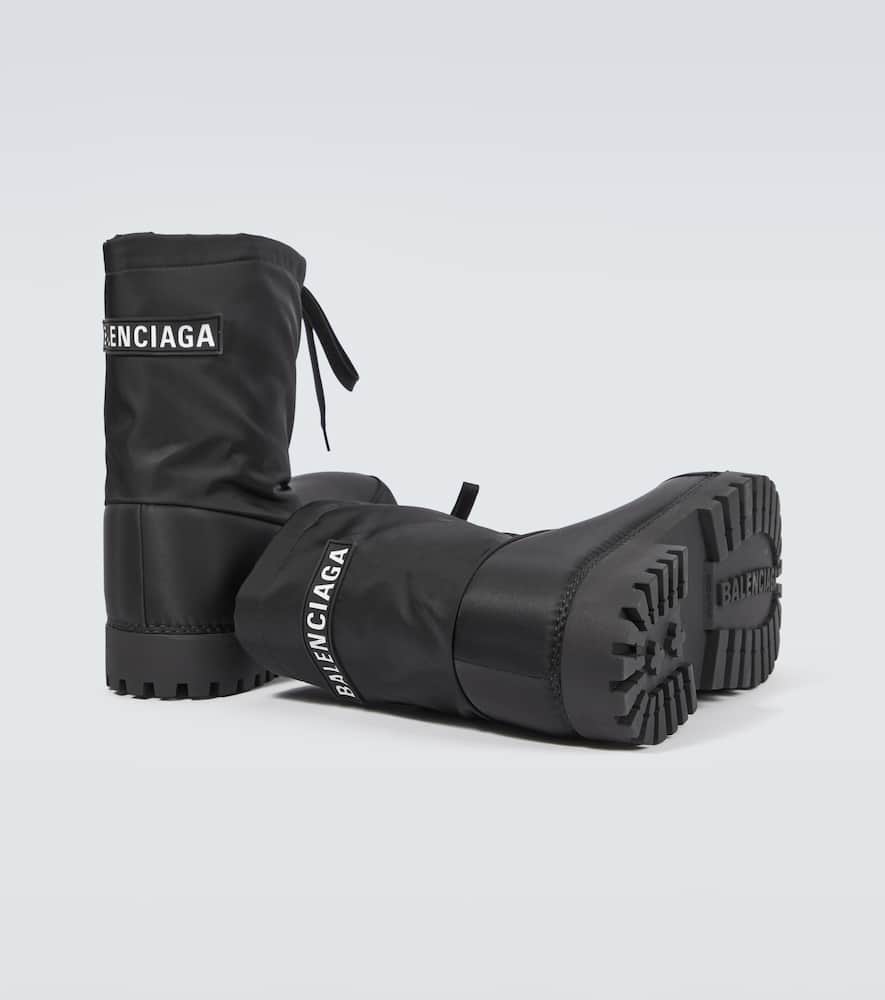 Balenciaga Alaska Low snow boots