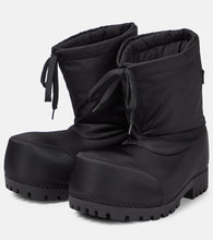 Balenciaga Alaska Low snow boots