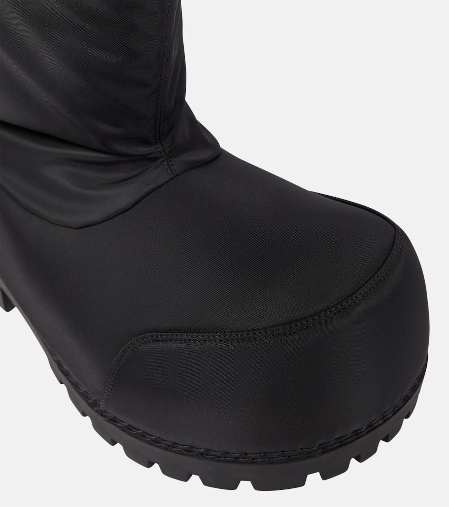 Balenciaga Alaska Low snow boots