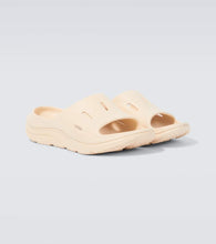 Hoka One One Ora Recovery 3 slides