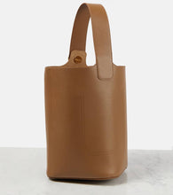 Loewe Pebble Medium leather bucket bag