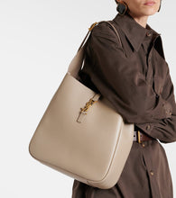 Saint Laurent Le 5 √É¬† 7 Large leather shoulder bag