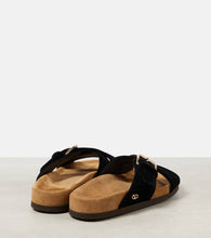 Valentino Garavani Fussfriend velvet sandals