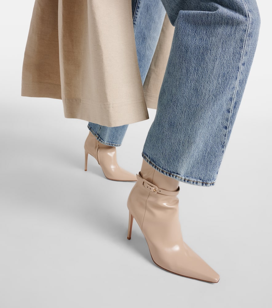 Gianvito Rossi 95 patent leather ankle boots