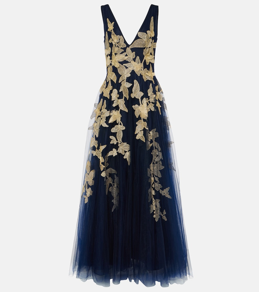Costarellos Arcangela appliqu√É¬© tulle gown. Costarellos Arcangela 贴花√ÉØ© 薄纱礼服