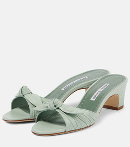 Manolo Blahnik Lolloso bow-detail leather mules