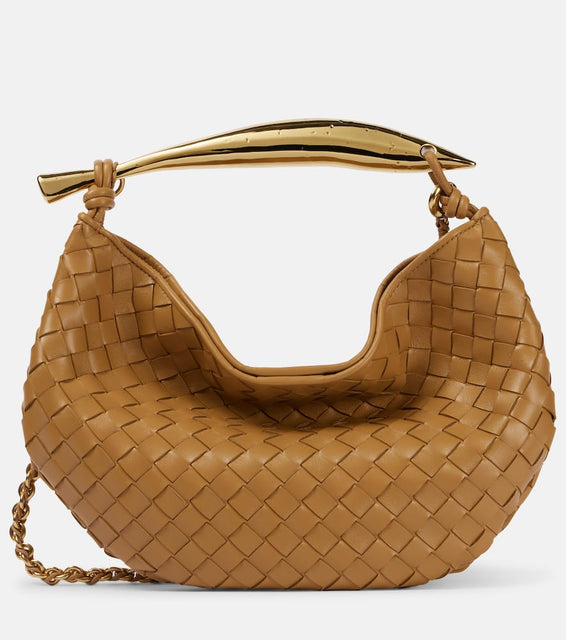 Bottega Veneta Sardine Chain Intrecciato leather shoulder bag. Shop Bottega Veneta Shoulder Bags for women now.
