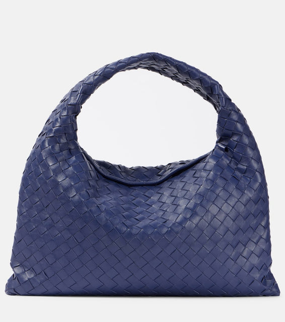 Bottega Veneta Hop Medium Intrecciato leather tote bag. Shop Bottega Veneta Tote Bags for women now.