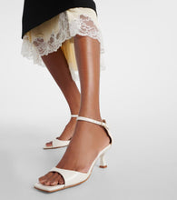 Souliers Martinez Kika patent leather sandals