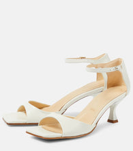 Souliers Martinez Kika patent leather sandals