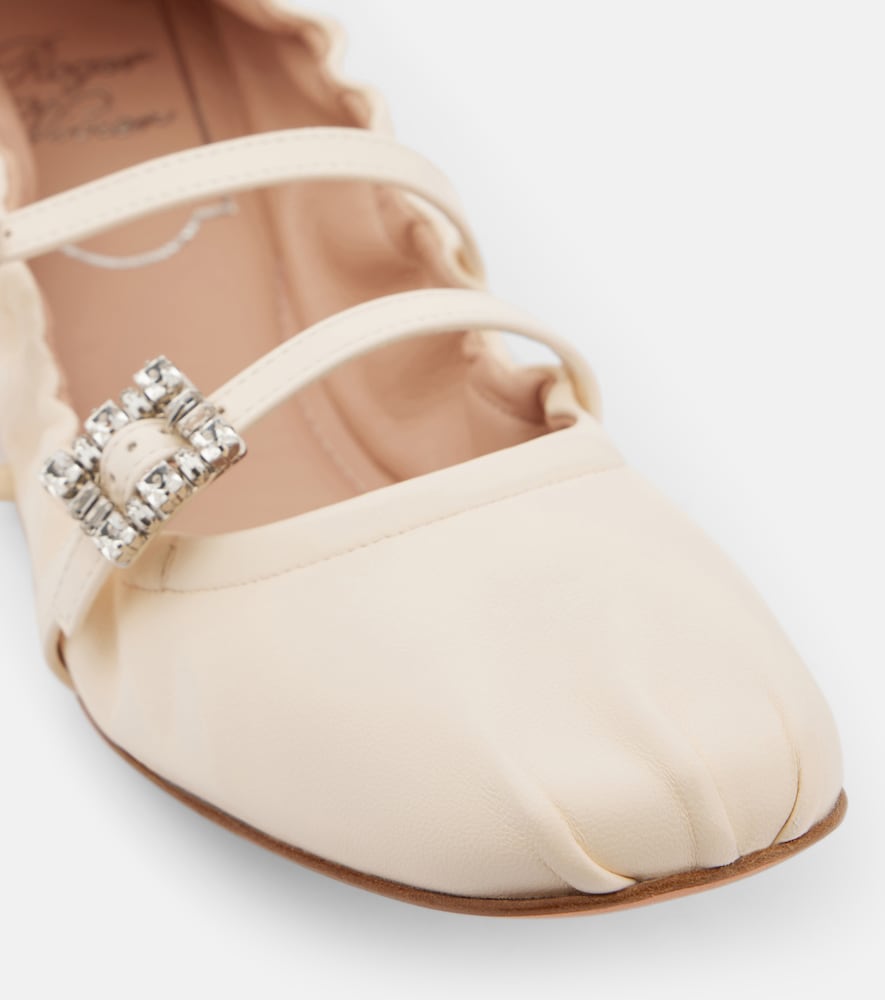 Roger Vivier Crystal-embellished leather ballet flats
