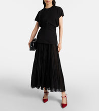 Souliers Martinez Camelia patent leather pumps