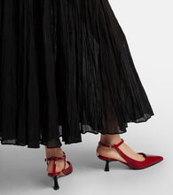 Souliers Martinez Camelia patent leather pumps