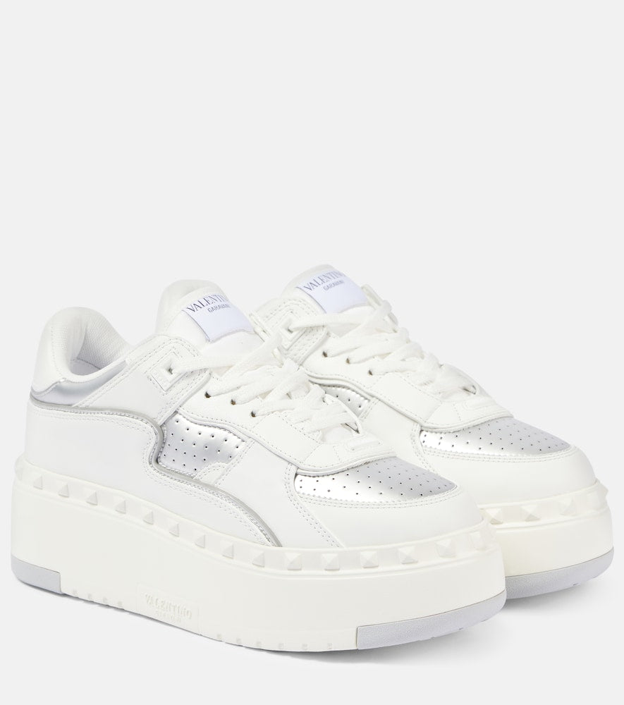 Valentino Garavani Freedots XL leather platform sneakers - Valentino Garavani Freedots XL 皮革厚底运动鞋