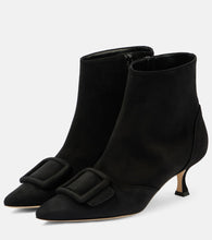 Manolo Blahnik Baylow suede ankle boots