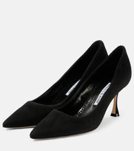 Manolo Blahnik Osmaclo suede pumps