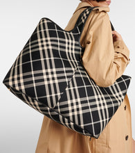 Burberry Burberry Check Medium canvas tote bag