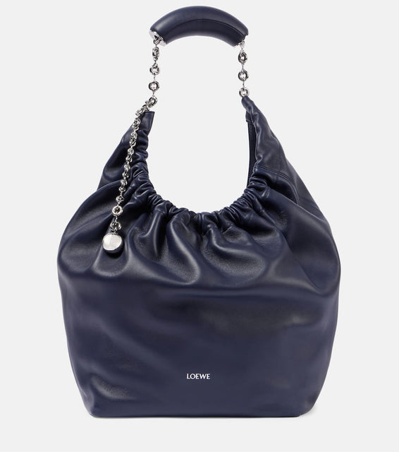Loewe Squeeze Medium leather shoulder bag. Shop Loewe Shoulder Bags for women now.