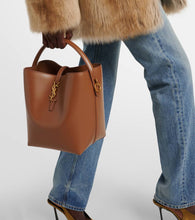 Saint Laurent Le 37 leather bucket bag