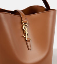 Saint Laurent Le 37 leather bucket bag