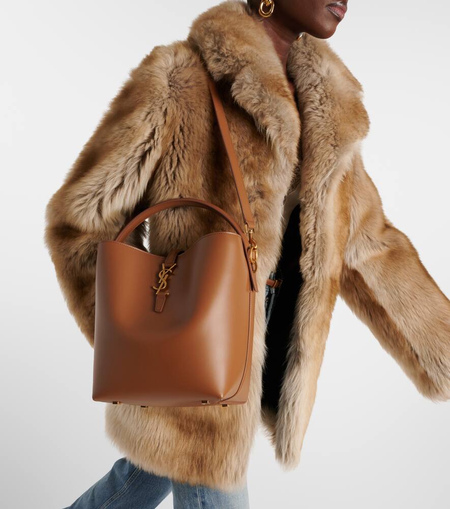 Saint Laurent Le 37 leather bucket bag