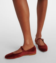 Le Monde B√É¬©ryl Velvet Mary Jane flats