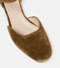 Le Monde B√É¬©ryl Velvet flats