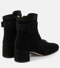 Roger Vivier Tr√É¬©s Vivier 45 suede ankle boots