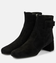 Roger Vivier Tr√É¬©s Vivier 45 suede ankle boots