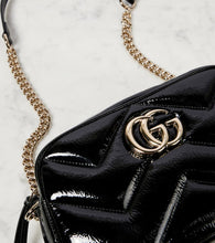 Gucci GG Marmont Mini patent leather shoulder bag