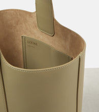 Loewe Pebble Medium leather bucket bag