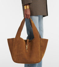 Saint Laurent Le 5 √É¬† 7 Bea suede tote bag