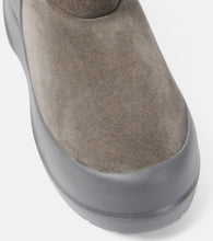 Moon Boot Luna Low suede snow boots