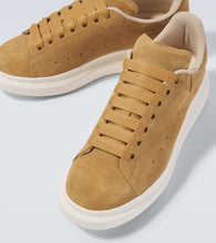 Alexander McQueen Oversized suede sneakers