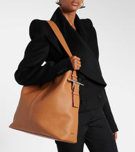 Alexander McQueen McQueen T-Bar Sling leather shoulder bag