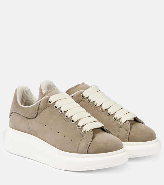 Alexander McQueen Oversized suede platform sneakers