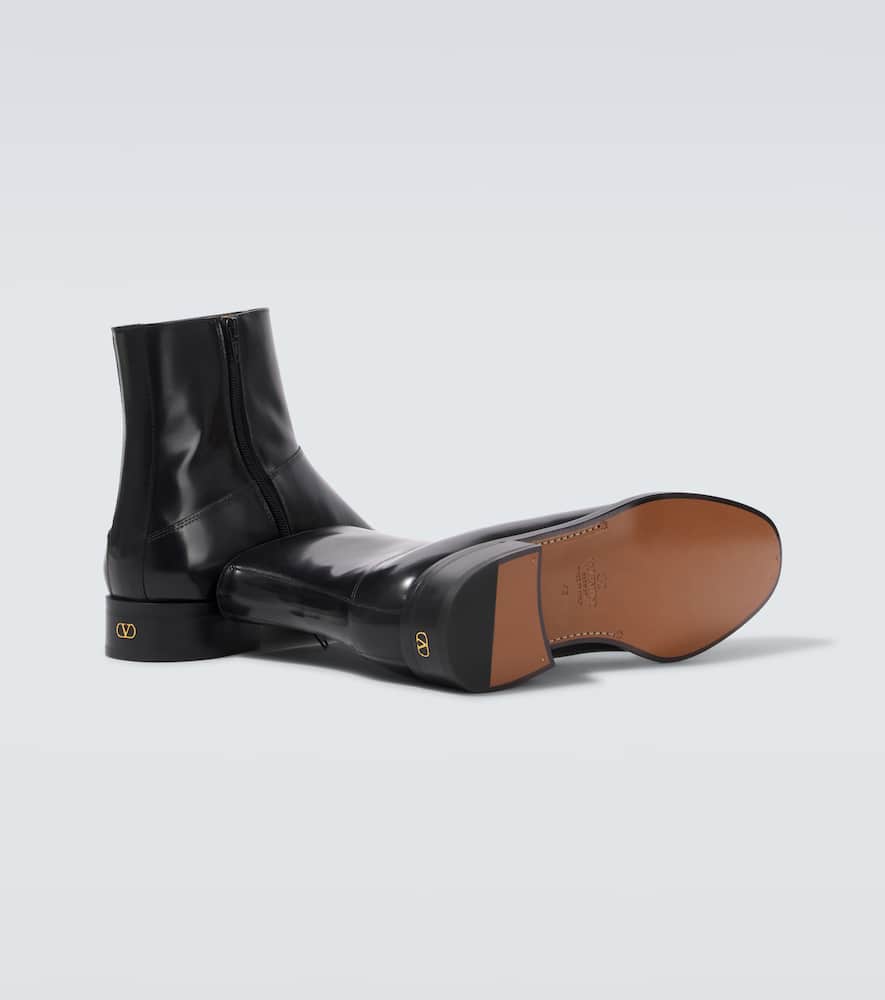 Valentino Garavani VLogo leather ankle boots