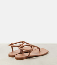 Gianvito Rossi Juno leather thong sandals