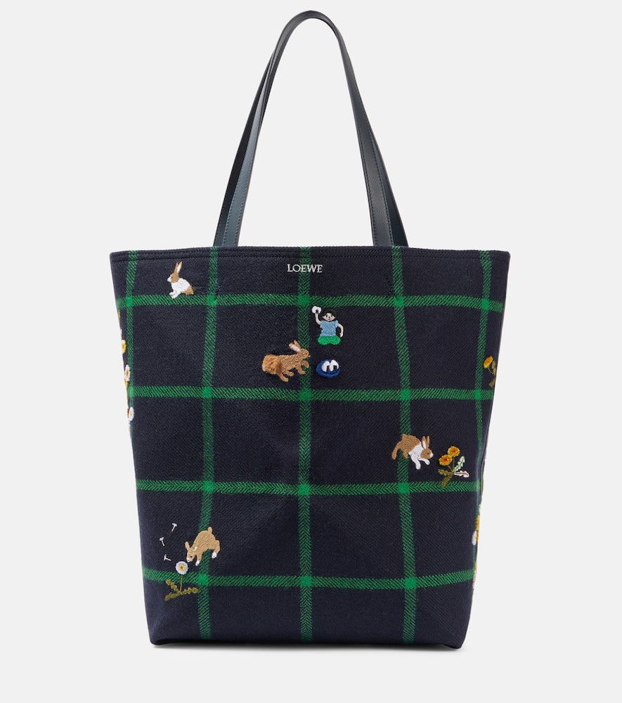 Loewe Bunny XL Puzzle Fold canvas tote bag. Shop Loewe Tote Bags for women now.