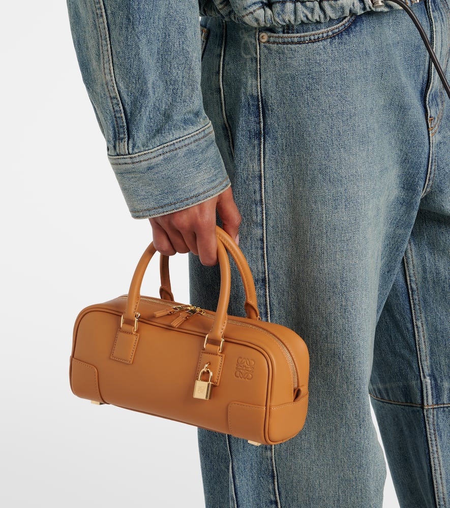 Loewe Amazona 23 leather tote bag