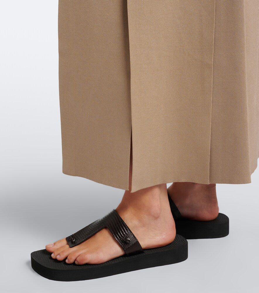 Christen Edge leather thong sandals in Brown - Flat Sandals