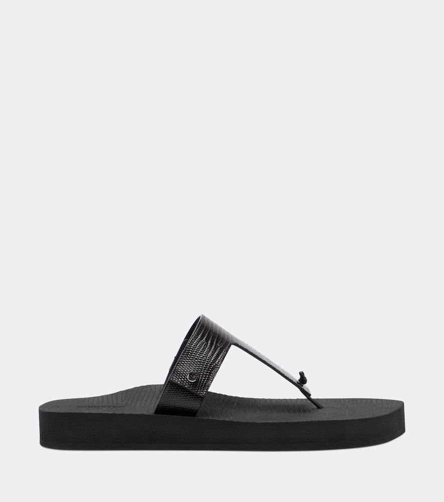 Christen Edge leather thong sandals in Brown - Flat Sandals