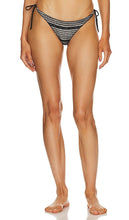 PEIXOTO Tonie Bikini Bottom in Black - PEIXOTO Bas de bikini Tonie en noir - PEIXOTO Tonie 黑色比基尼泳裤 - PEIXOTO Tonie Bikinihose in Schwarz - PEIXOTO Tonie 비키니 하의 블랙 색상 - PEIXOTO Slip bikini Tonie in nero