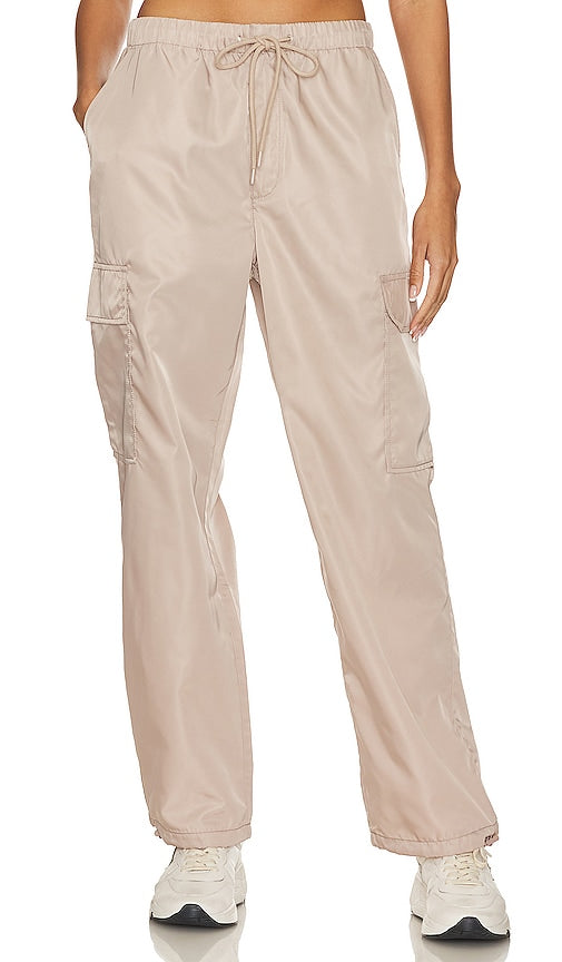 PISTOLA Jade Lightweight Cargo Trouser in Taupe - Pantalon cargo léger PISTOLA Jade en taupe - 灰褐色 PISTOLA Jade 轻质工装裤 - PISTOLA Jade Leichte Cargohose in Taupe - PISTOLA Jade 라이트웨이트 카고 팬츠 - Pantaloni cargo leggeri PISTOLA Jade in tortora