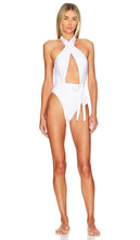 PQ Alex One Piece in White - PQ Alex One Piece en blanc - PQ Alex 白色海贼王 - PQ Alex Einteiler in Weiß - PQ Alex 원피스 - PQ Alex One Piece in bianco