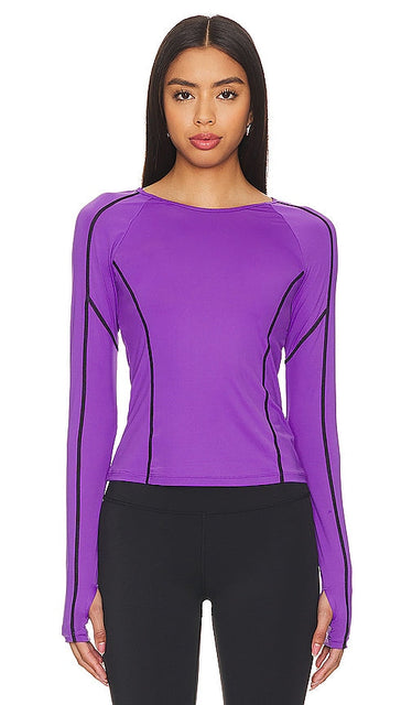 P.E Nation Heat Race Active Top in Purple - Haut actif P.E Nation Heat Race en violet - P.E Nation Heat Race 紫色运动上衣 - P.E Nation Heat Race Active Top in Lila - P.E Nation Heat Race 액티브 탑 - Maglia attiva P.E Nation Heat Race in viola