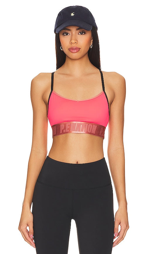P.E Nation Verbena Sports Bra in Pink - P.E Nation - Verbena - Soutien-gorge de sport rose - 粉色 P.E Nation 马鞭草运动文胸 - P.E Nation Verbena Sport-BH in Rosa - P.E Nation 버베나 스포츠 브라 - Reggiseno sportivo P.E Nation Verbena in rosa